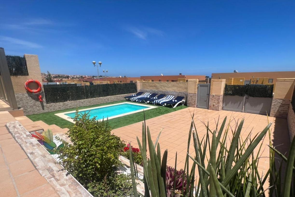 Ajana Villa *